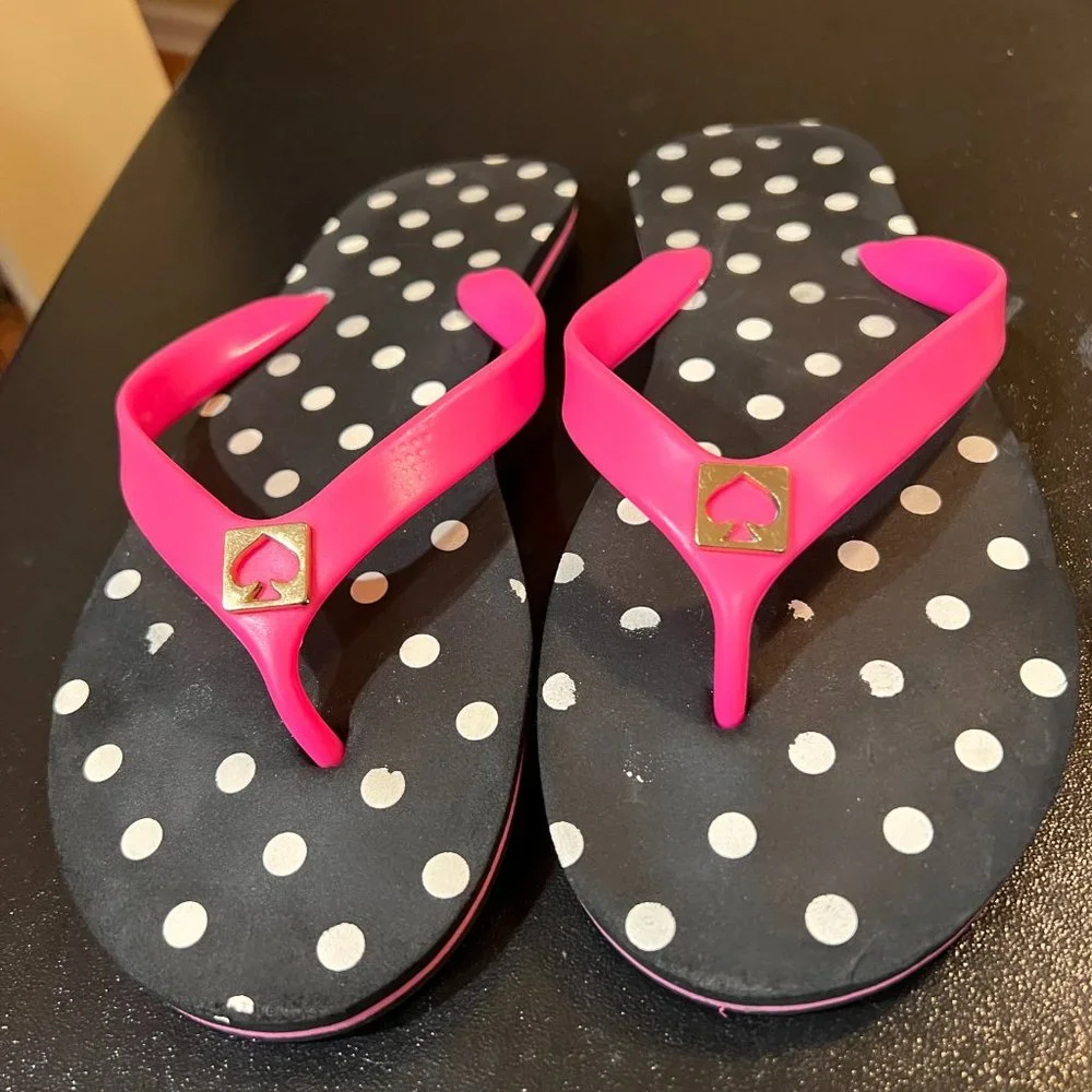 Kate Spade black /white polka dot with pink size 7/8 flip flop